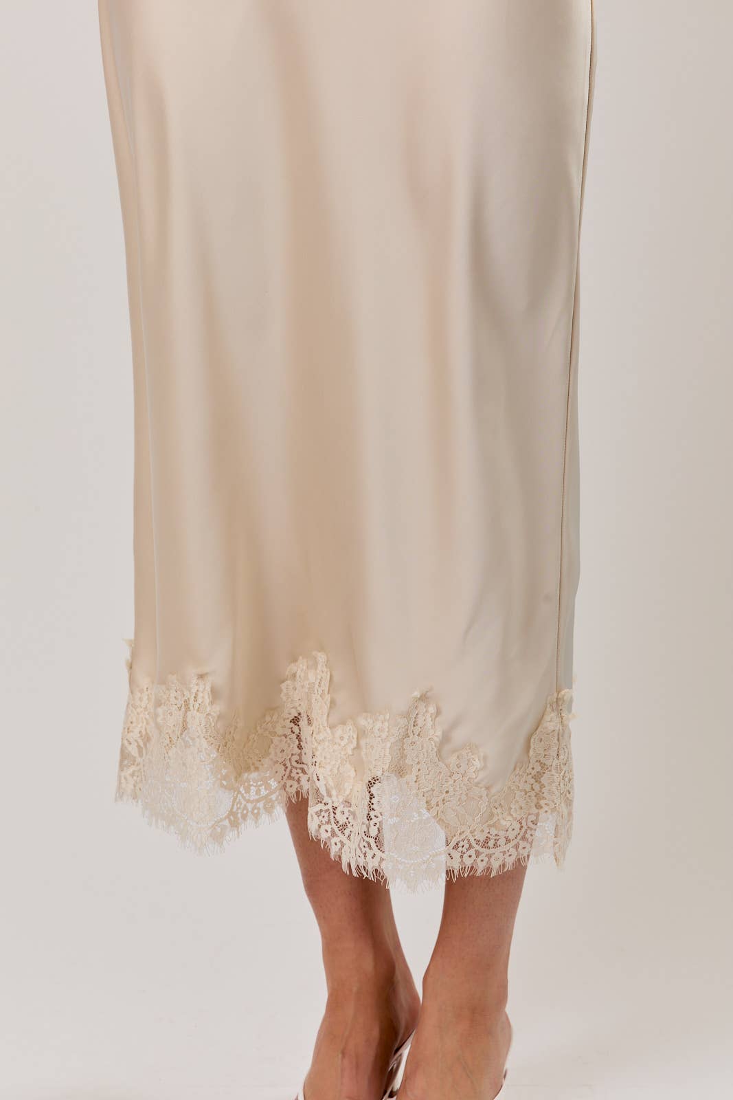 LACE APPLIQUE SATIN BIAS MIDI SKIRT