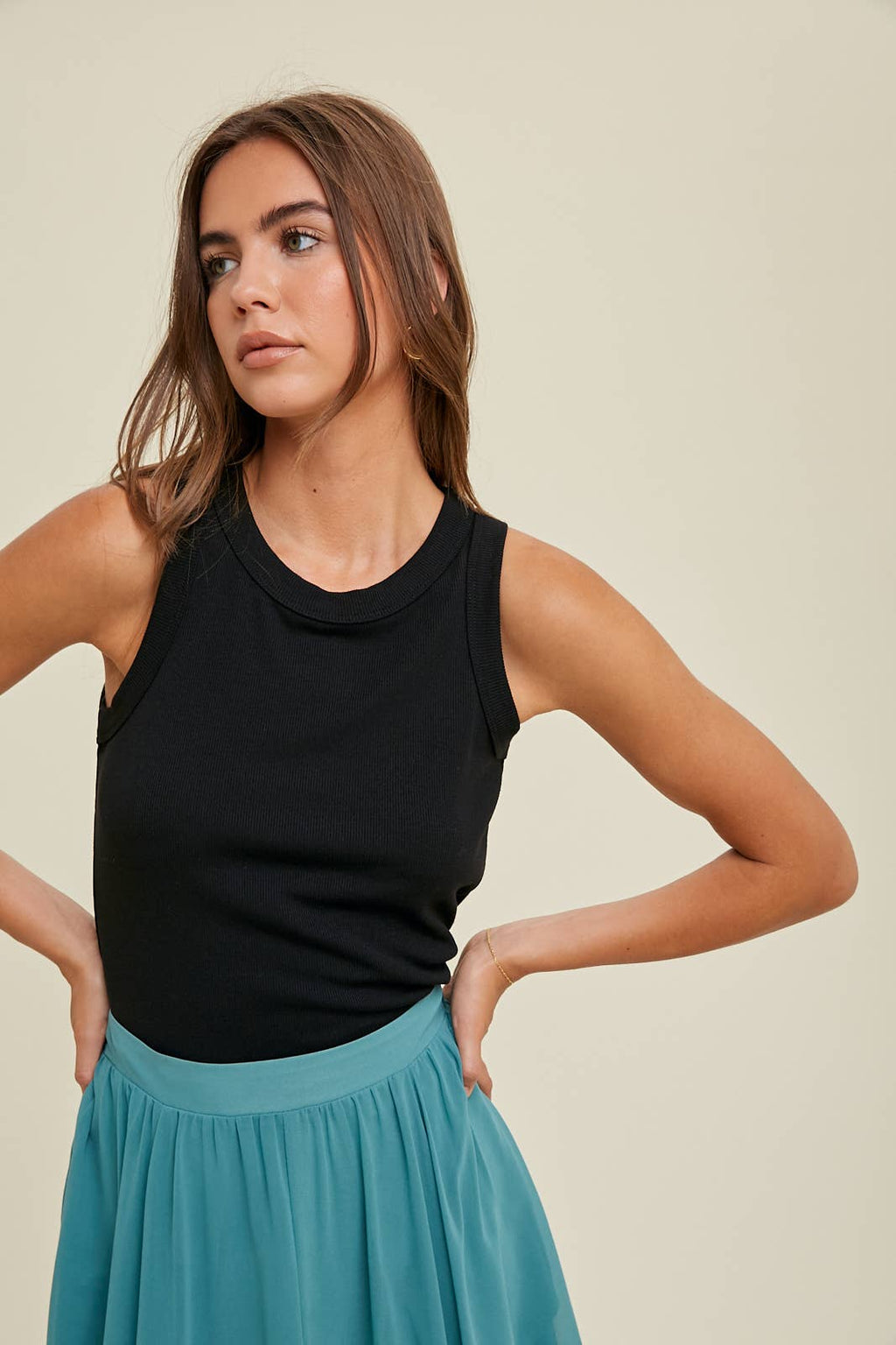 CREW NECK RIBBED KNIT TANK TOP / WL18-1044