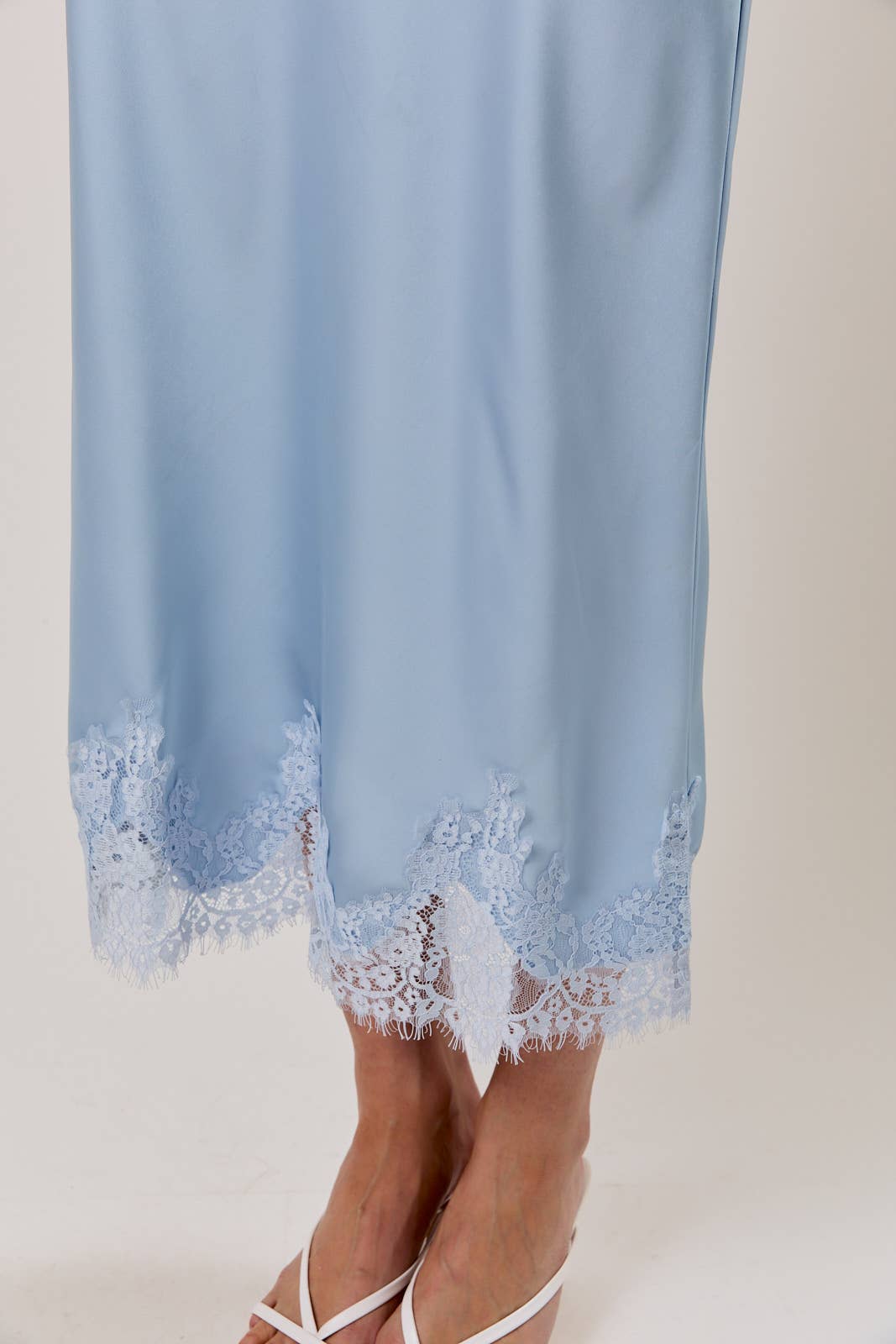 LACE APPLIQUE SATIN BIAS MIDI SKIRT