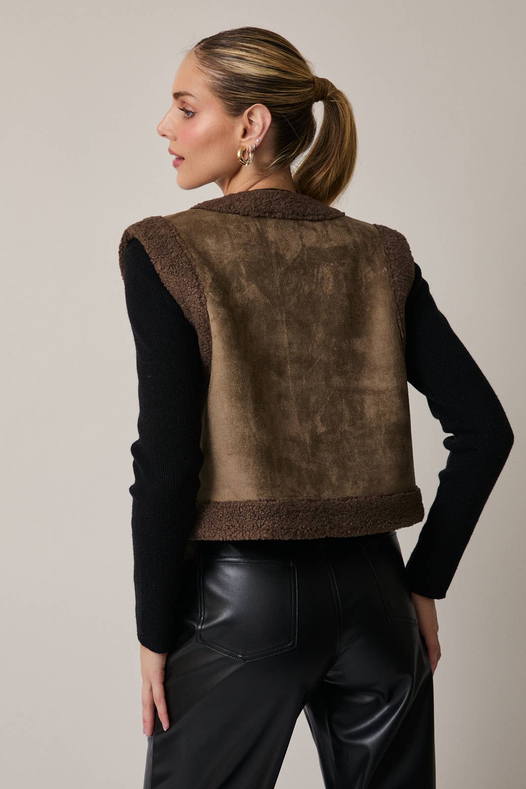 SUEDE & SHERPA BONDING VEST OUTERWEAR