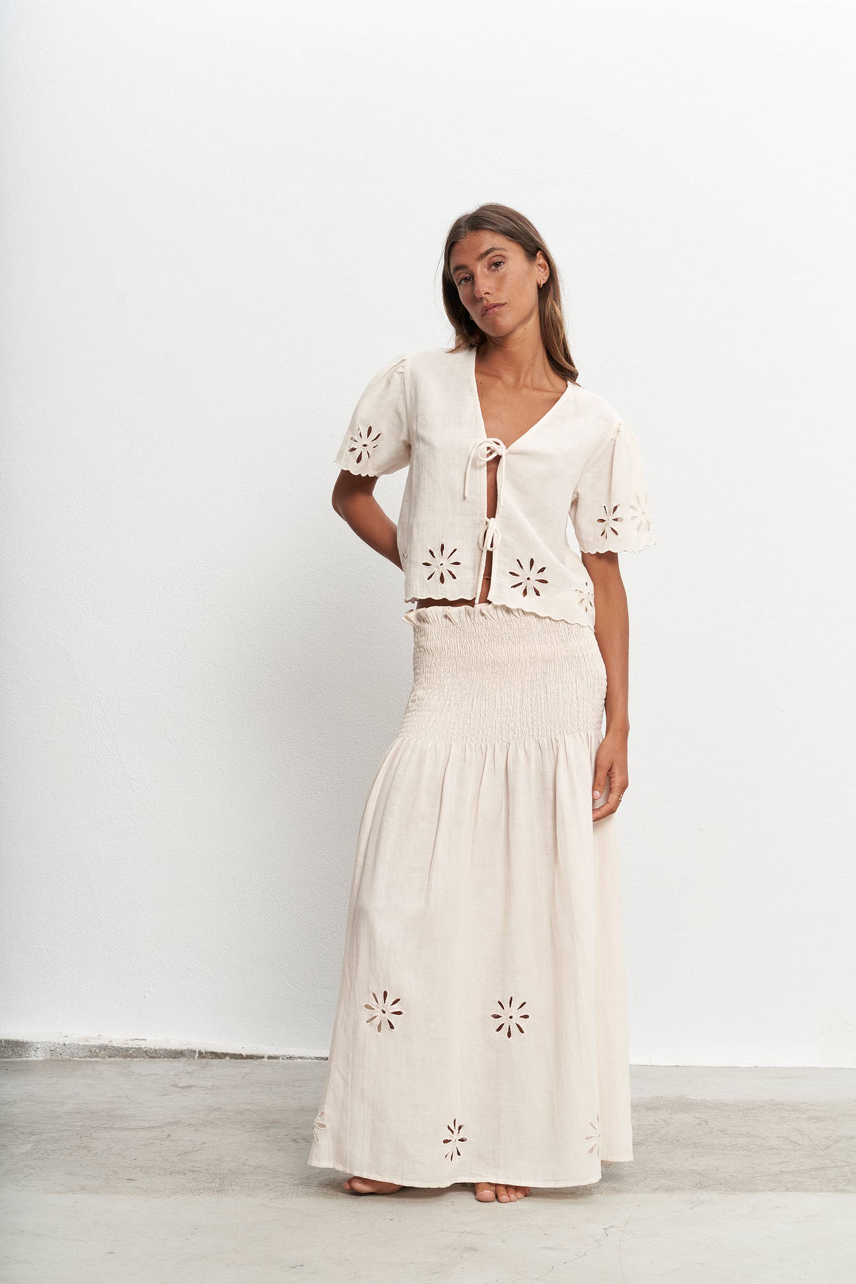 ALMA WHITE SKIRT