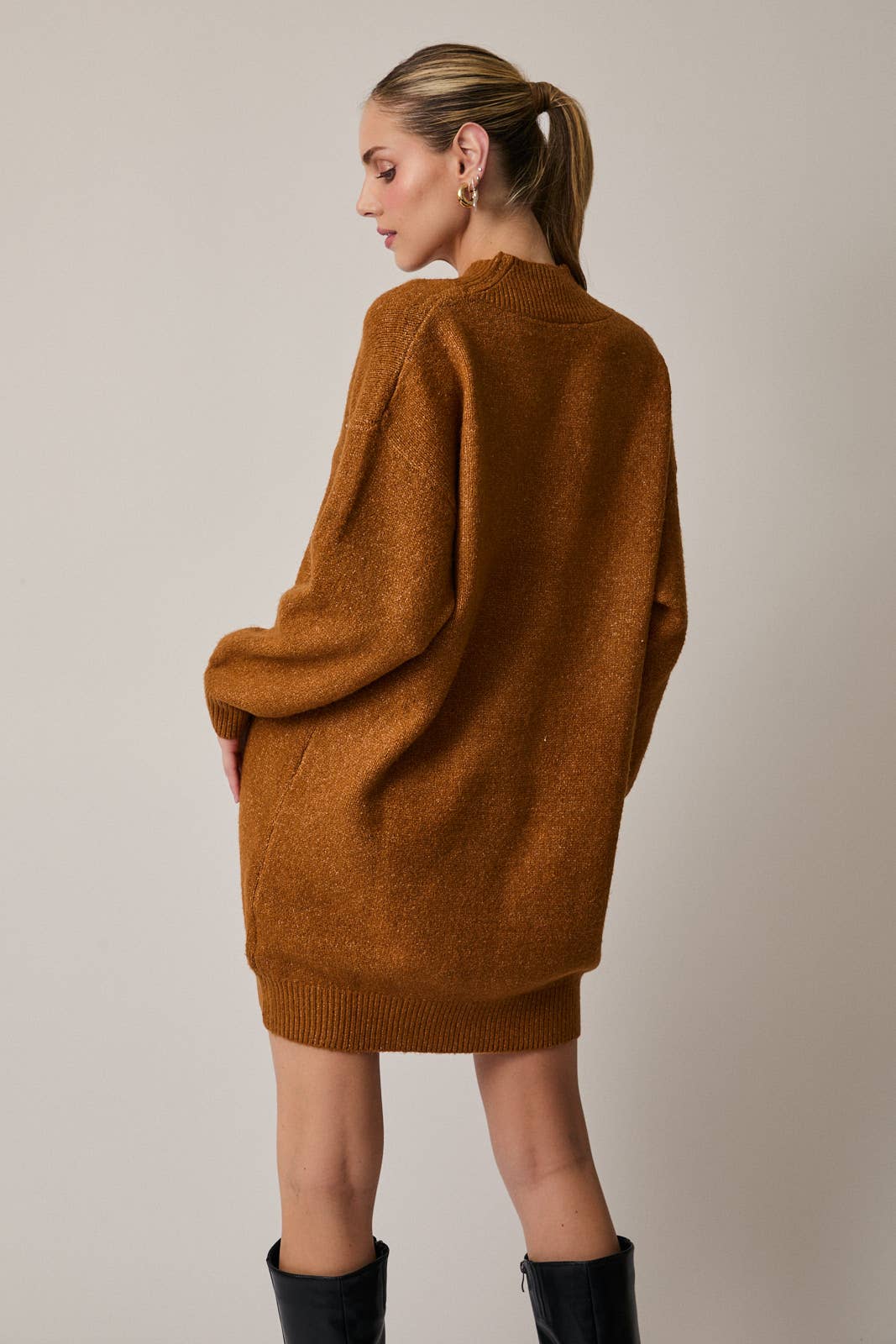 V-NECK LONG SLEEVE TUNIC SWEATER DRESS