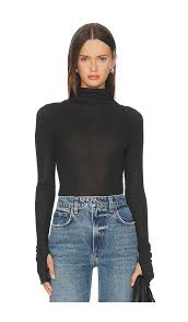 CLOSE TO HOME LAYERING TOP