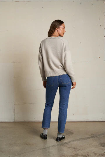 JANET SWEATER IN SILVER
